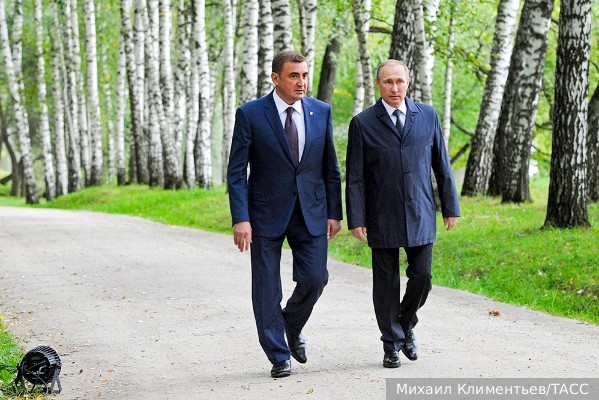 Путин пообещал носить подаренную «толстовскую рубаху»