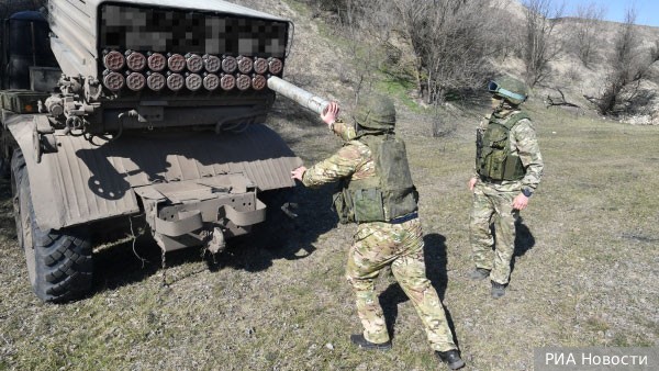Российские войска за сутки уничтожили более 400 украинских военных