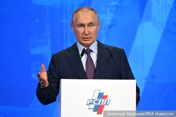 Путин: Инфляция в России по итогам марта может составить меньше 4% годовых