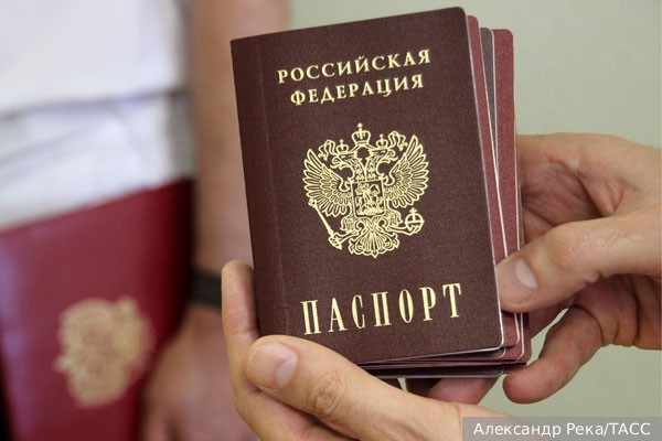 Путин потребовал навести порядок с выдачей российских паспортов в новых регионах