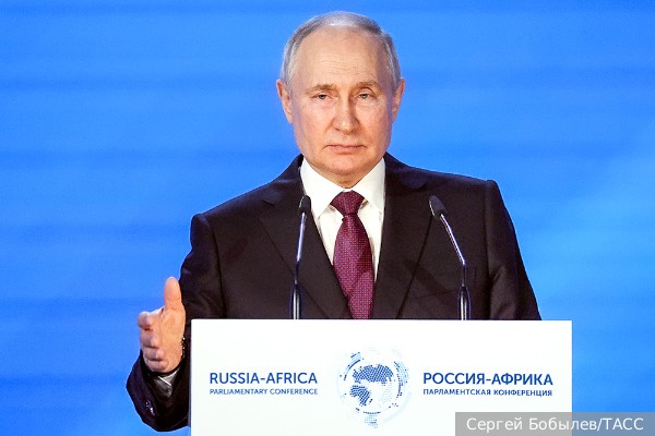 Путин: Россия готова поставлять удобрения Африке бесплатно, но Запад не дает этого делать