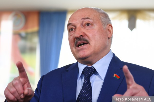 Лукашенко пообещал «страшный» ответ Москвы на применение Киевом боеприпасов с ураном