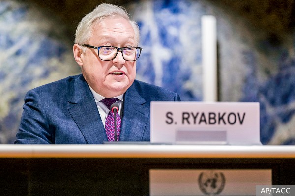 Замглавы МИД Рябков заявил о возросшем риске ядерного конфликта