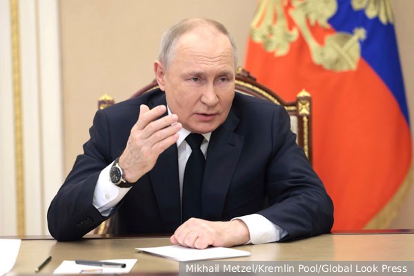 Путин ответил на вопрос о том, впадает ли Россия в зависимость от Китая