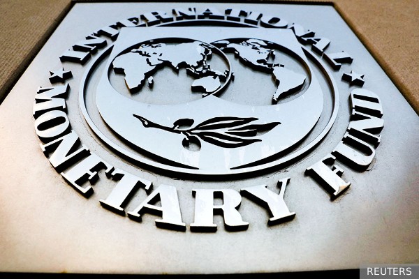 МВФ одобрил рекордный кредит Украине на 15,6 млрд долларов