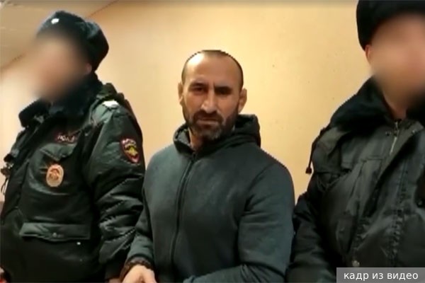Оскорбившего христиан и русских водителя арестовали в Петербурге 