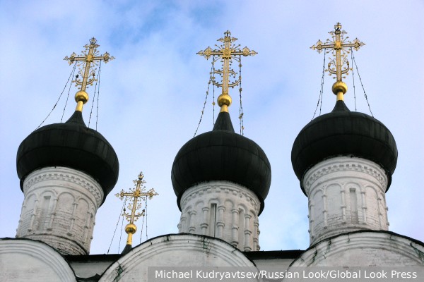 Раскольники пытались захватить два храма УПЦ в Переяславе на Украине