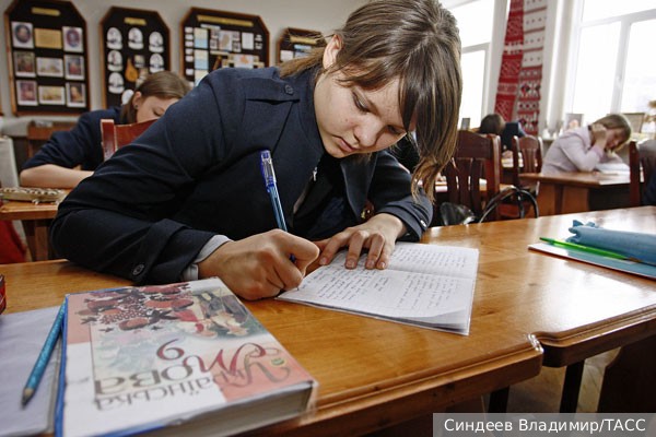 Глава Минпросвещения Кравцов заявил о подготовке учебника по украинскому языку для 5-9 классов к концу года