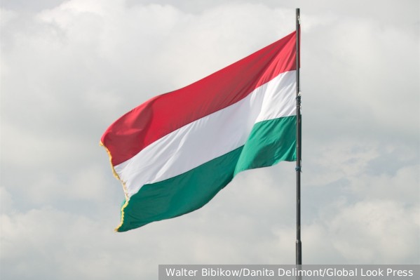 Будапештское издание 444 сообщило о возможном введении санкций США против Венгрии из-за Украины