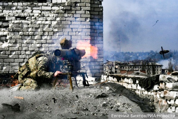 Минобороны сообщило об интенсивных боях за западные кварталы Артемовска