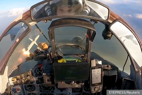 Летчик Су-34: Из-за дефицита пилотов истребители ВВС Украины пилотируют натовские наемники