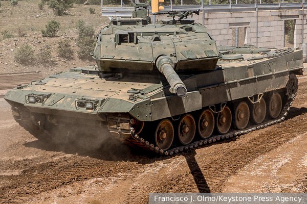 Русская весна: Украинские военные в Польше оторвали башню немецкому танку Leopard 2A4