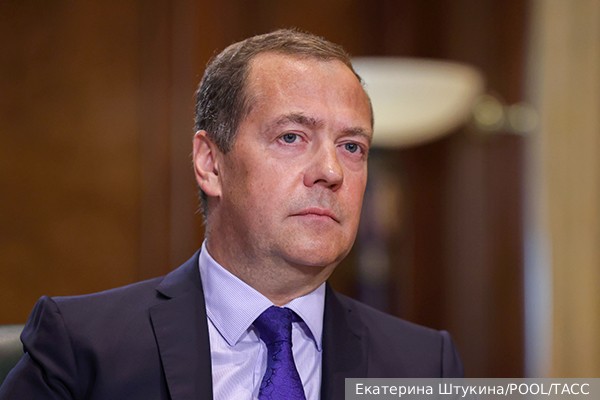 Медведев назвал позором заявления Блинкена о Хиросиме и Нагасаки