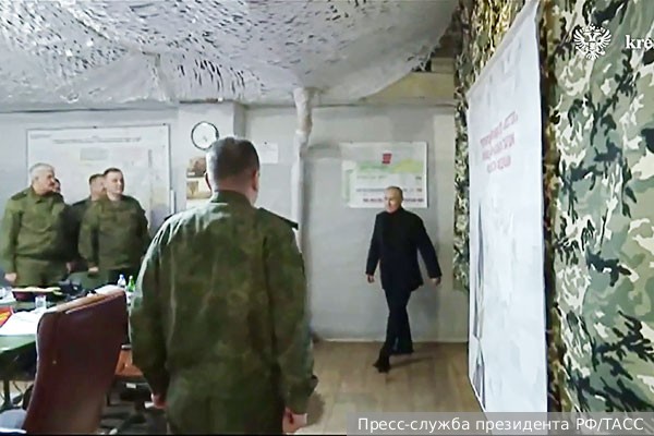 Песков: Военачальники до последнего не знали, что Путин приедет в штабы в зоне СВО 