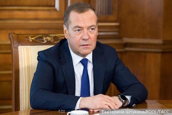 Медведев предостерег Южную Корею от поставок оружия киевскому режиму