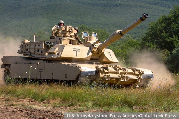 Глава Пентагона пообещал доставить танки Abrams в ФРГ для обучения ВСУ