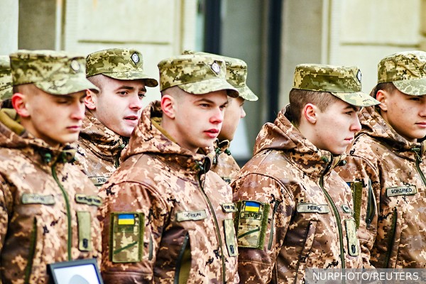 NYT: Киев готовит 12 бригад по 4 тыс. военных в каждой, планирует начать наступление в мае