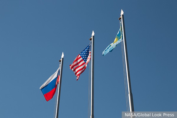 США пригрозили Казахстану вторичными санкциями за помощь России