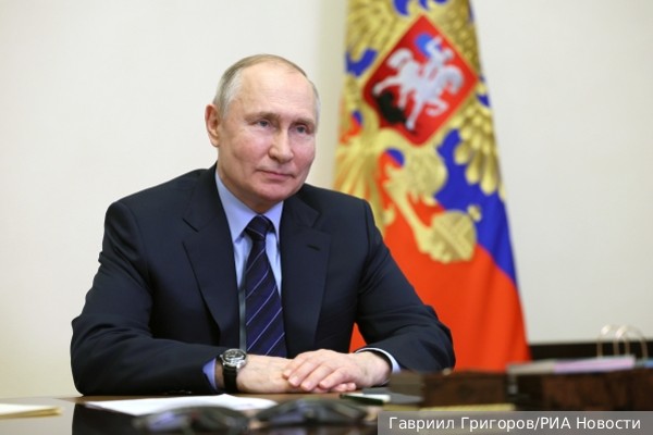 Путин принимает участие в церемонии по случаю завоза российского топлива на АЭС «Аккую»