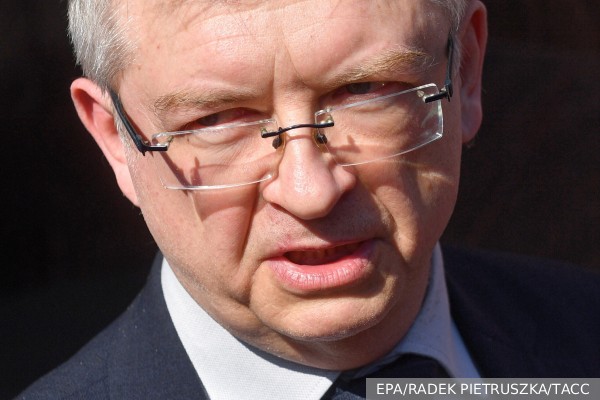 Посол России в Польше предупредил об ответе Москвы на захват школы