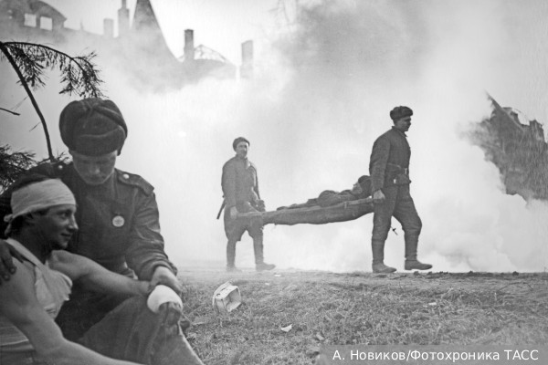 Как советские военные медики спасали жизни немцев
