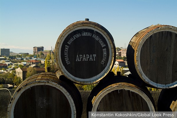 В Армении объявили о прекращении экспорта коньяка «Арарат» в Россию