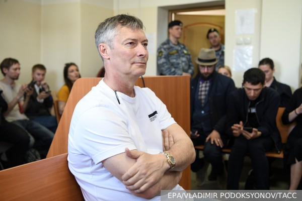 Суд оштрафовал Ройзмана на 260 тыс. рублей по делу о дискредитации ВС России