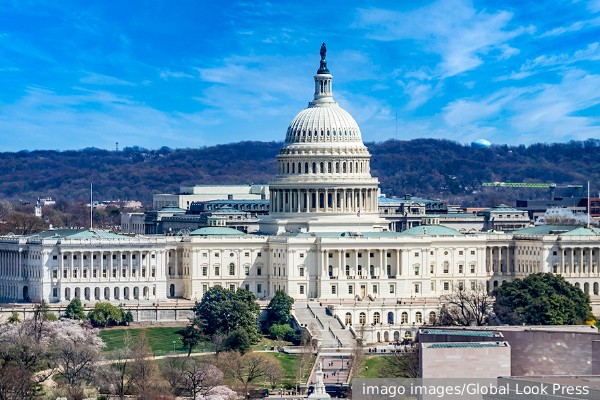 The Hill: Конгресс США решил отодвинуть обсуждение дальнейшей военной помощи Киеву из-за роста госдолга США
