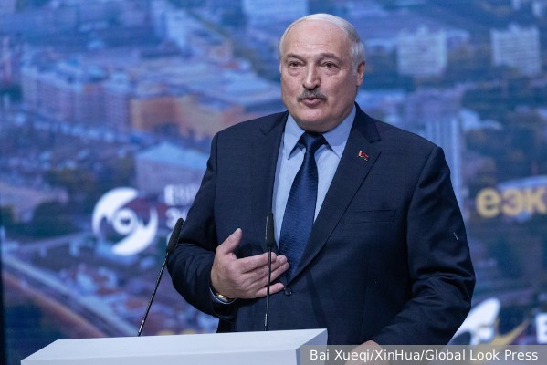 Лукашенко назвал начало СВО в 2022 году предотвращением худшего сценария