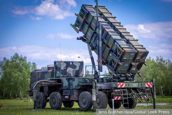Зеленский: Украина не может получить ЗРК Patriot и ракеты к ним