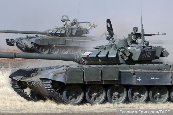 В Белоруссии сообщили о прибытии из России танковых соединений