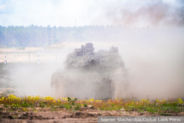 Показаны кадры массового уничтожения танков Leopard и бронетехники ВСУ