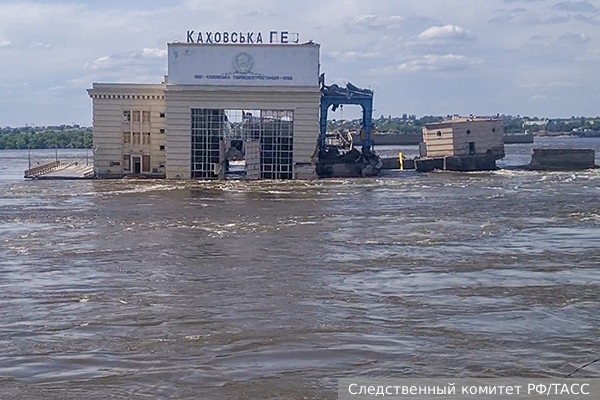 На Украине заявили о потере трети воды Каховским водохранилищем