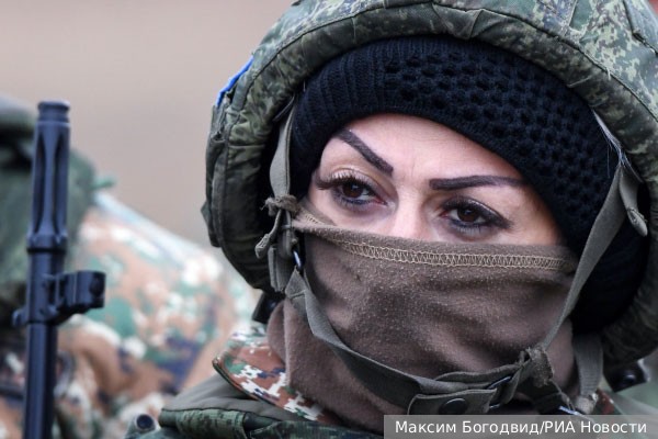В Армении одобрили обязательно-добровольную службу женщин в армии