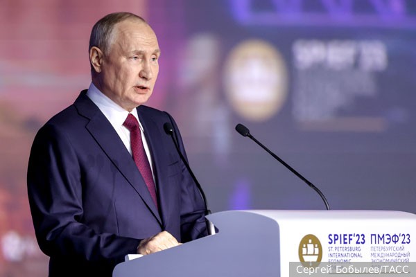 Путин заявил об исторически низком уровне безработицы в России