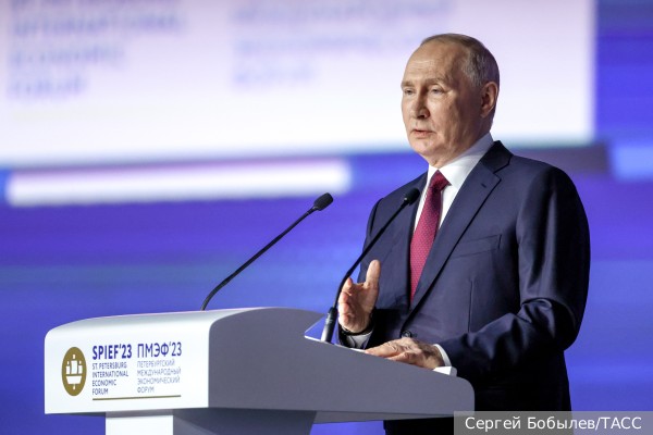 Путин заявил о необходимости снять проверки бизнеса непрофильными органами