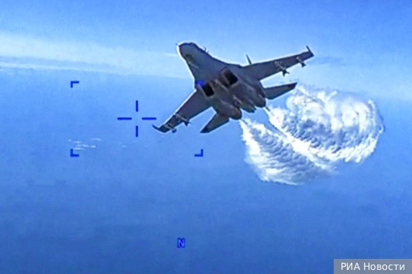 НЦУО: Российские Су-27 сопроводили самолет и два истребителя ВВС Британии над Черным морем