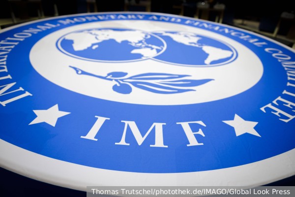 МВФ одобрил перевод Украине почти 900 млн долларов