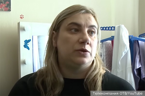 Задержанную опекуншу погибшего в Екатеринбурге мальчика обвинили в истязании и убийстве 