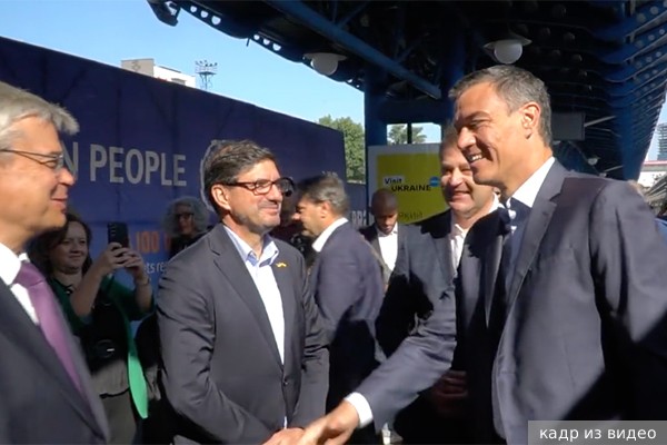 Испанский премьер прибыл в Киев в первый день председательства Испании в ЕС