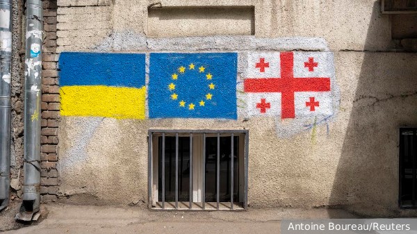 Тбилиси обвинил власти Украины в нечестном отношении 