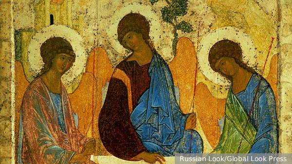 РПЦ: Утвержден договор о передаче иконы Святой Троицы