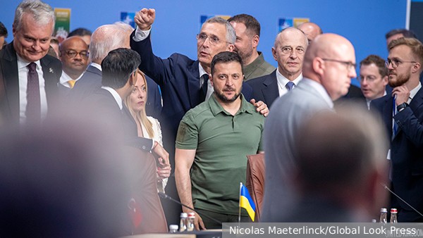 Spiegel: Украина вместо вступления в НАТО осталась «попрошайкой, которая клянчит оружие»