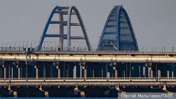 Зеленский назвал Крымский мост «целью, которая должна быть нейтрализована»