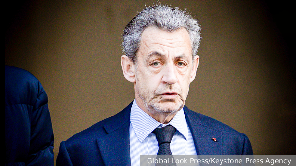 В Киеве раскритиковали Саркози после слов о Крыме и новых регионах России