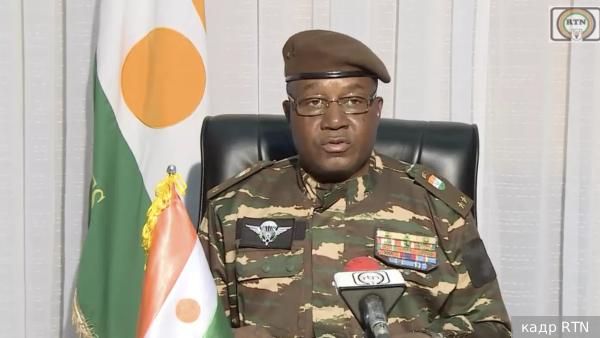 Лидер мятежников в Нигере заявил о готовности страны к войне