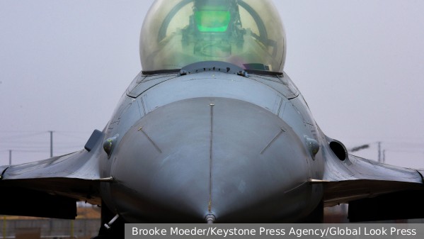 США поставили условия для согласия на передачу Украине F-16