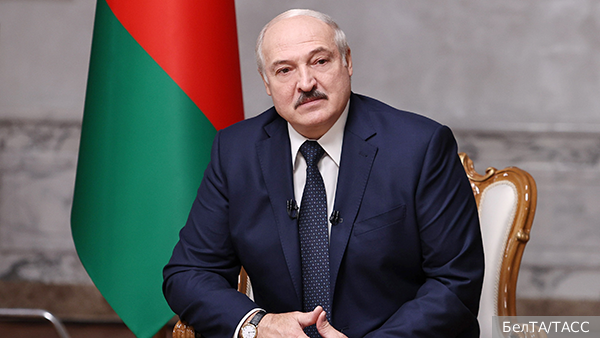 Лукашенко поздравил украинцев с Днем независимости и пожелал мира