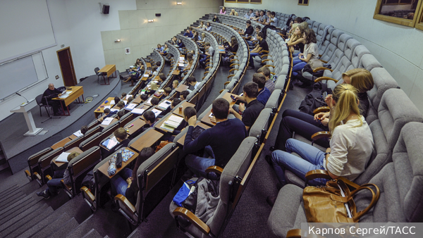 Политолог Антонина Селезнева назвала задачи курса Основы российской государственности