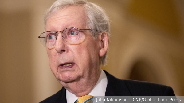 «Зависающего» лидера республиканцев в Сенате признали пригодным к работе